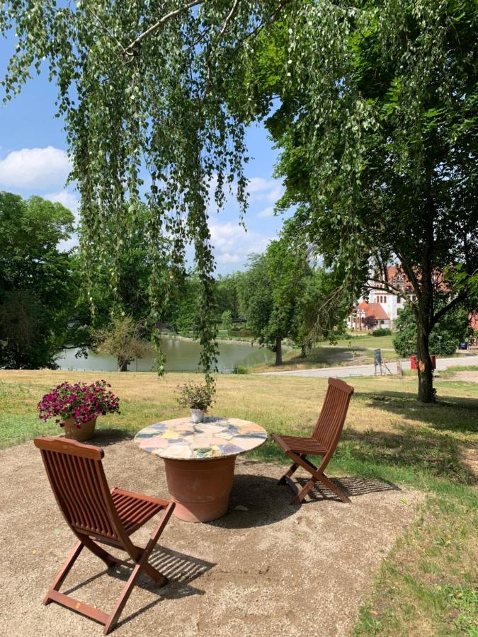 Historisches Gebaeude " Rentmeisteramt" Basedow Basedow  ภายนอก รูปภาพ