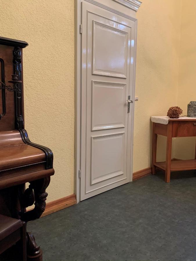 Historisches Gebaeude " Rentmeisteramt" Basedow Basedow  ภายนอก รูปภาพ