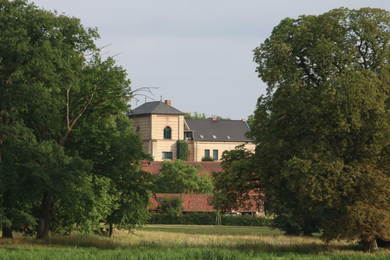 Historisches Gebaeude " Rentmeisteramt" Basedow Basedow  ภายนอก รูปภาพ