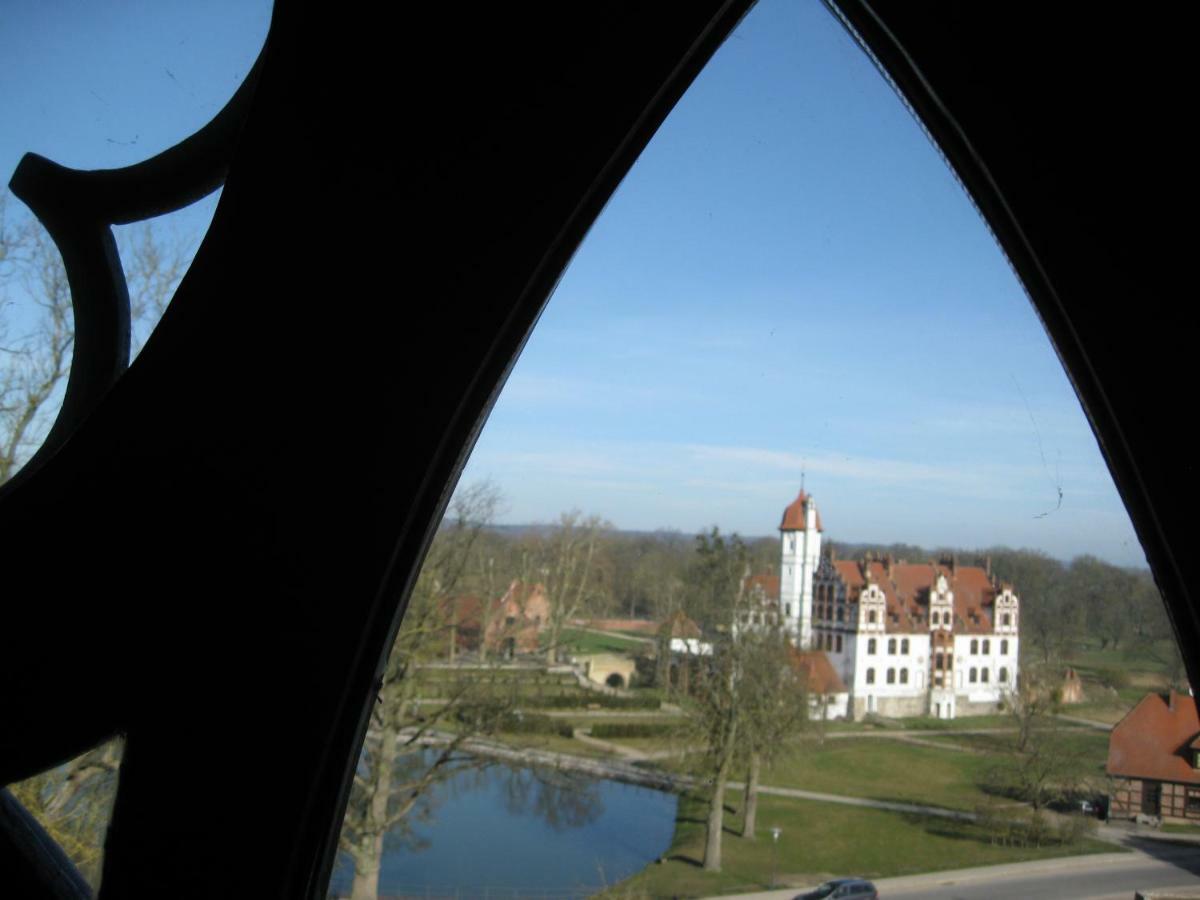 Historisches Gebaeude " Rentmeisteramt" Basedow Basedow  ภายนอก รูปภาพ